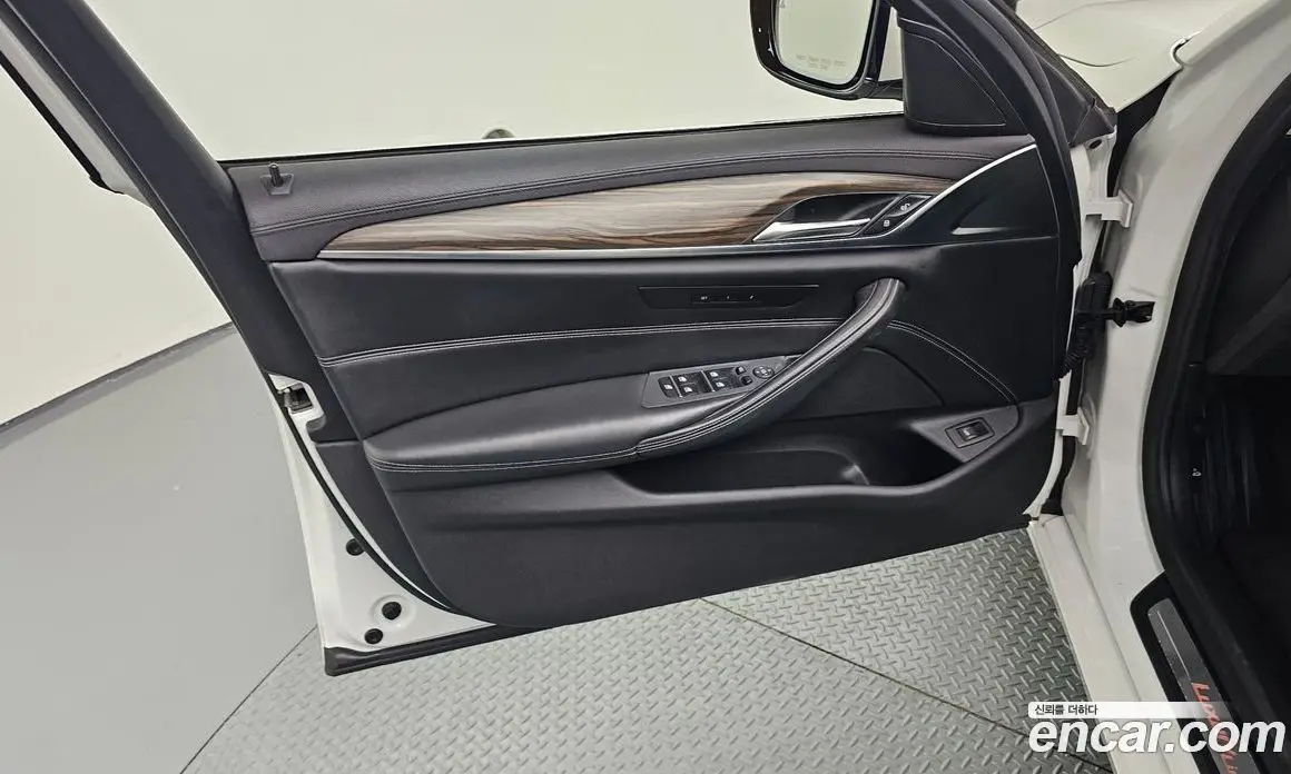 BMW 5 серия 2019 2.0 автомат (гидро), фото 14