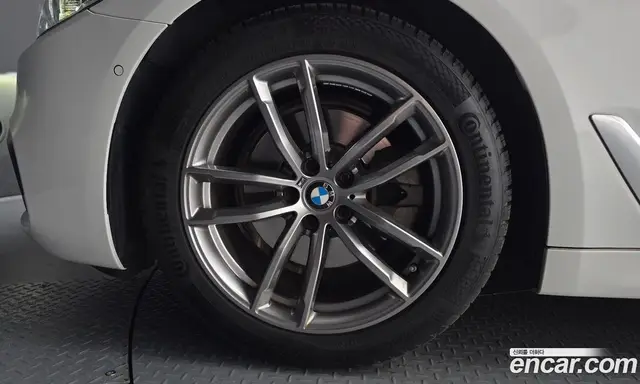 BMW 5 серия 2020 2.0 автомат (гидро), миниатюра 4 BMW 5 серия 2020 2.0 автомат (гидро), миниатюра 4