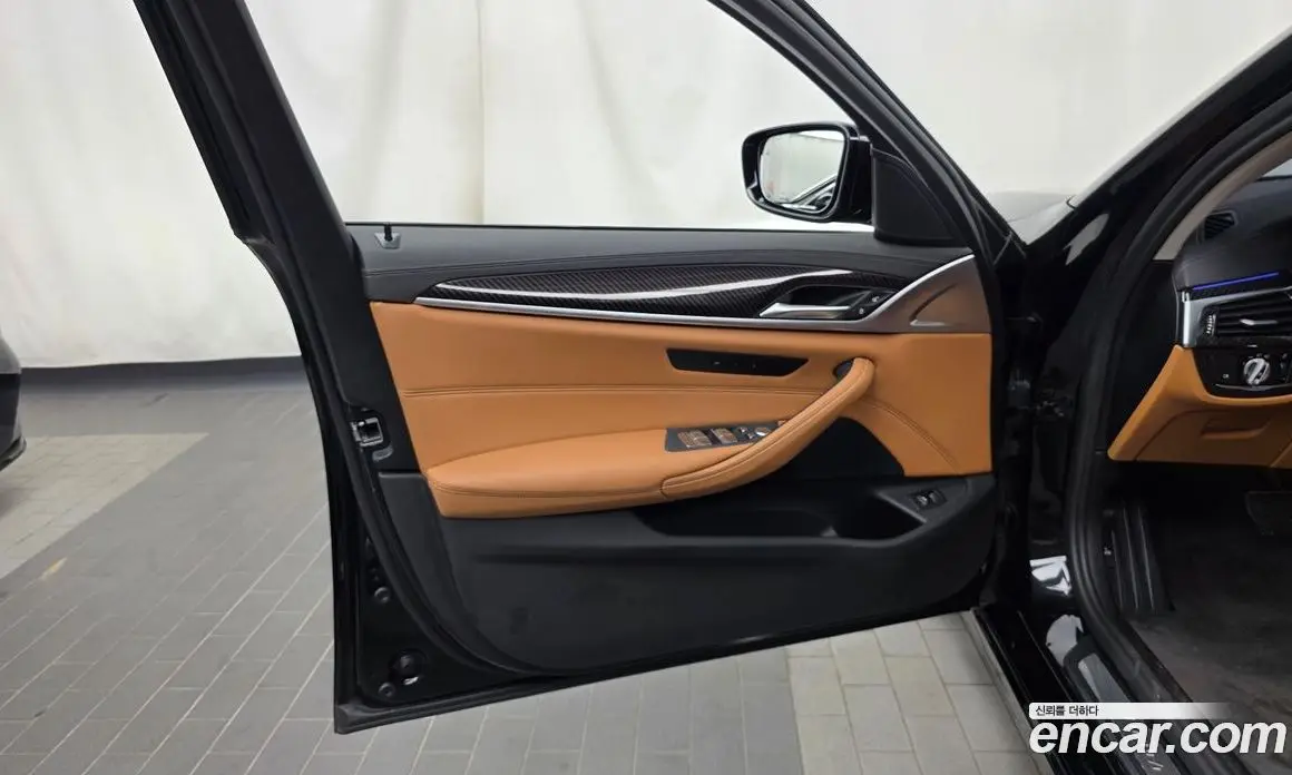BMW 5 серия 2020 2.0 автомат (гидро), фото 14