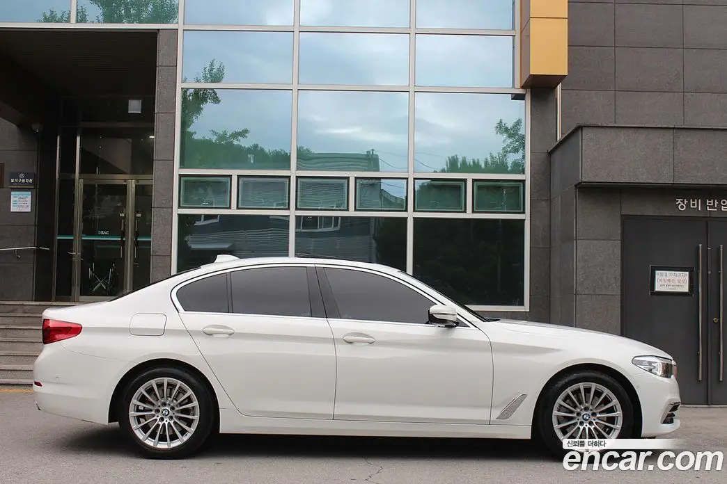 BMW 5 серия 2020 2.0 автомат (гидро), фото 3