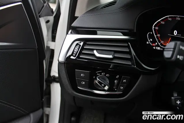 BMW 5 серия 2020 2.0 автомат (гидро), миниатюра 9