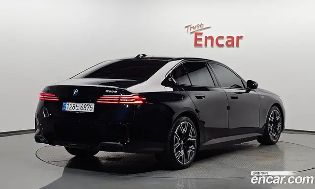 BMW 5 серия, 2025, 9 666 км