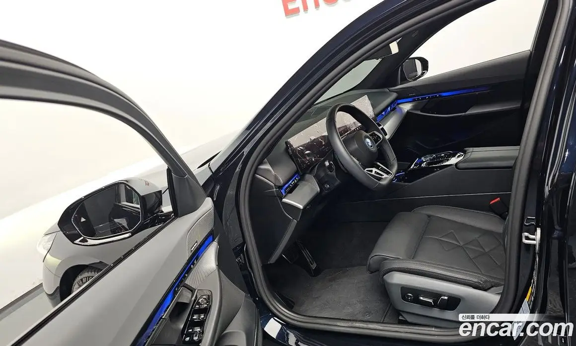 BMW 5 серия 2025 2.0 автомат (гидро), фото 12 BMW 5 серия 2025 2.0 автомат (гидро), фото 12