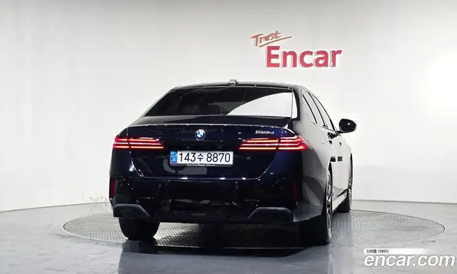 BMW 5 серия 2025 2.0 автомат (гидро), миниатюра 4 BMW 5 серия 2025 2.0 автомат (гидро), миниатюра 4