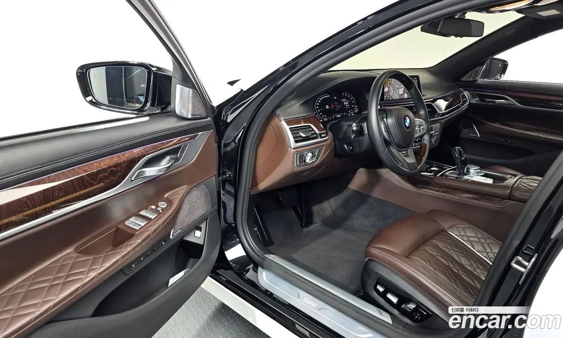 BMW 7 серия 2019 4.4 автомат (гидро), фото 13 BMW 7 серия 2019 4.4 автомат (гидро), фото 13