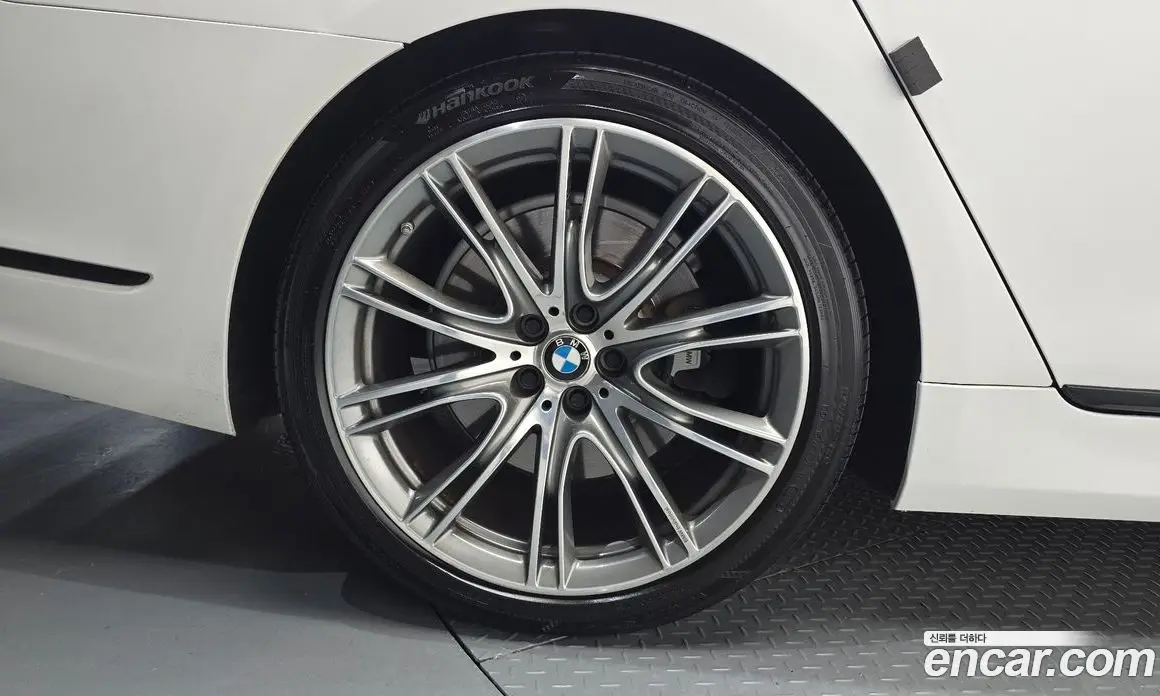 BMW 7 серия 2019 4.4 автомат (гидро), фото 5 BMW 7 серия 2019 4.4 автомат (гидро), фото 5