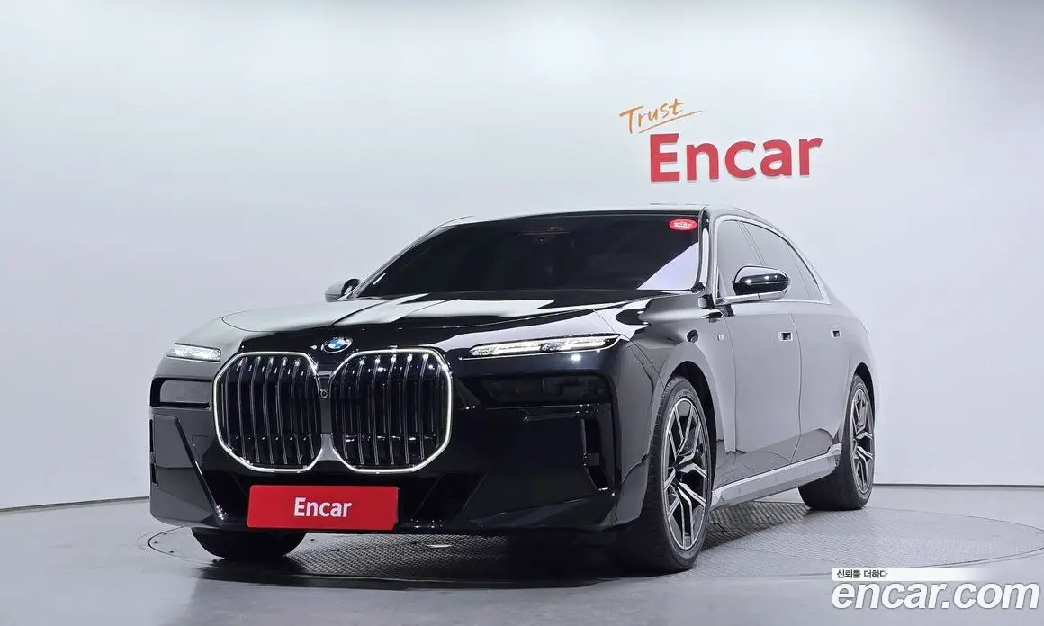 BMW 7 серия 2025 3.0 автомат (гидро), фото 1 BMW 7 серия 2025 3.0 автомат (гидро), фото 1