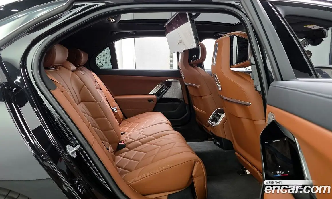 BMW 7 серия 2025 3.0 автомат (гидро), фото 17 BMW 7 серия 2025 3.0 автомат (гидро), фото 17