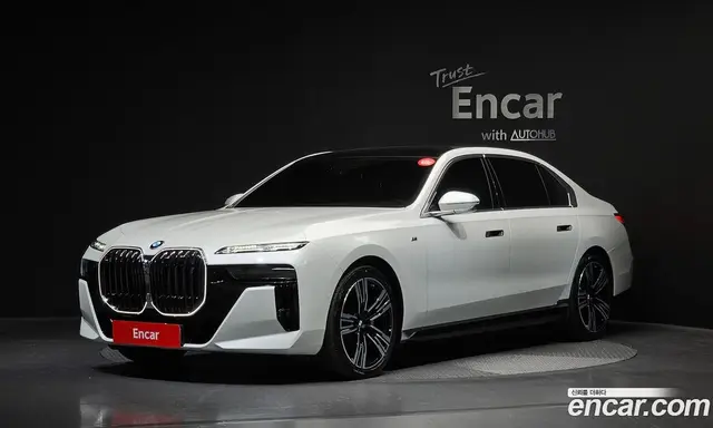 BMW i7, 2025, 33 789 км