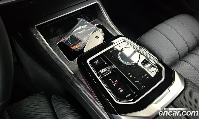 BMW i7 2025 0.3 автомат (гидро), миниатюра 12