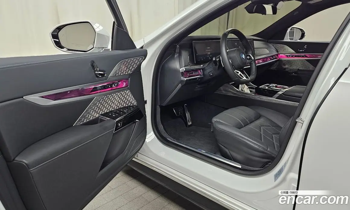 BMW i7 2025 0.3 автомат (гидро), фото 13 BMW i7 2025 0.3 автомат (гидро), фото 13