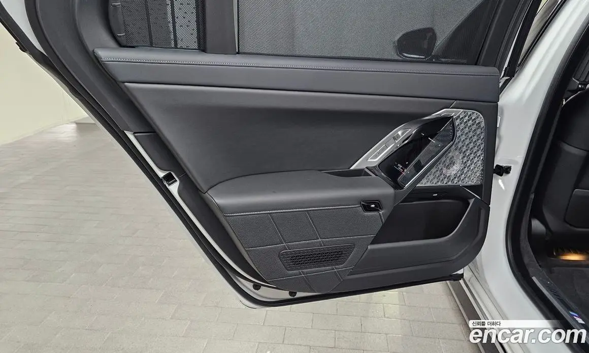 BMW i7 2025 0.3 автомат (гидро), фото 15 BMW i7 2025 0.3 автомат (гидро), фото 15