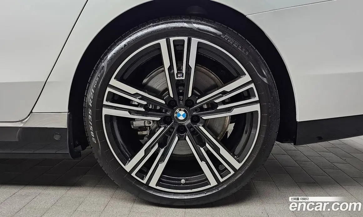BMW i7 2025 0.3 автомат (гидро), фото 7 BMW i7 2025 0.3 автомат (гидро), фото 7