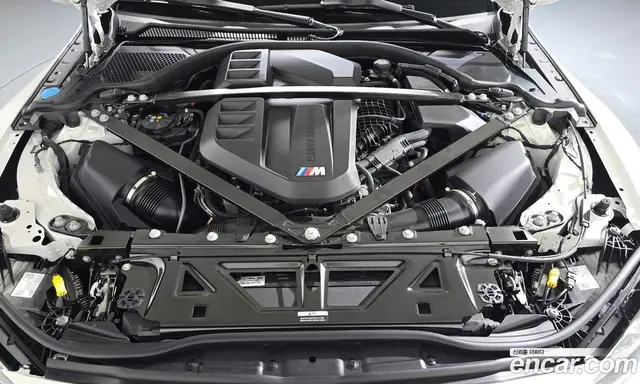 BMW M4 2025 3.0 автомат (гидро), миниатюра 6