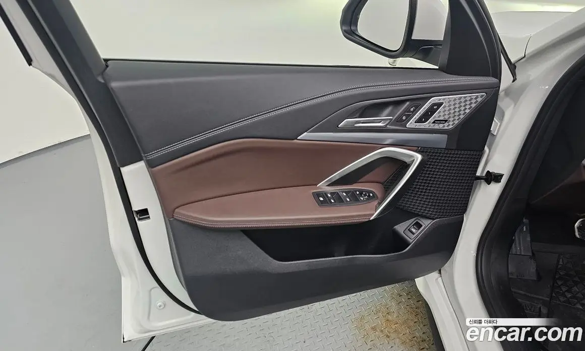 BMW X1 2025 2.0 автомат (гидро), фото 14