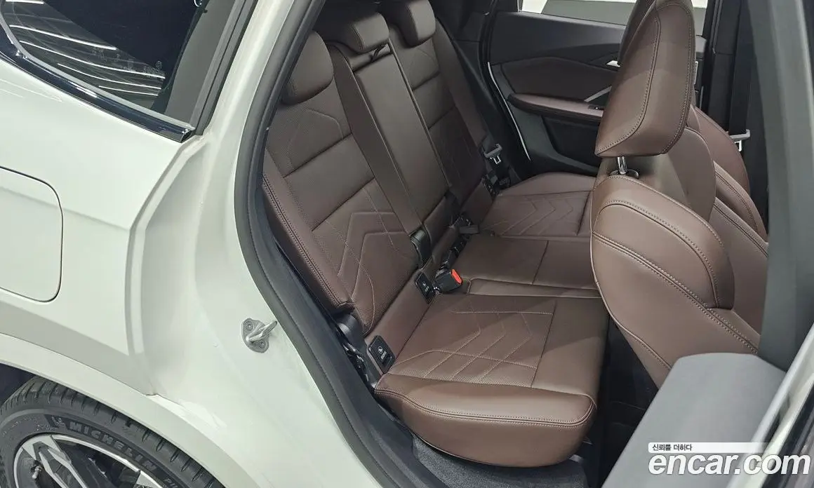 BMW X1 2025 2.0 автомат (гидро), фото 16