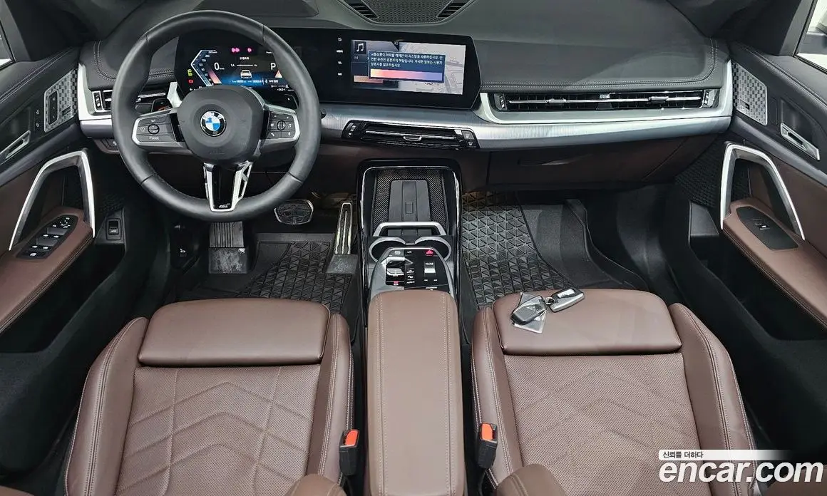 BMW X1 2025 2.0 автомат (гидро), фото 10