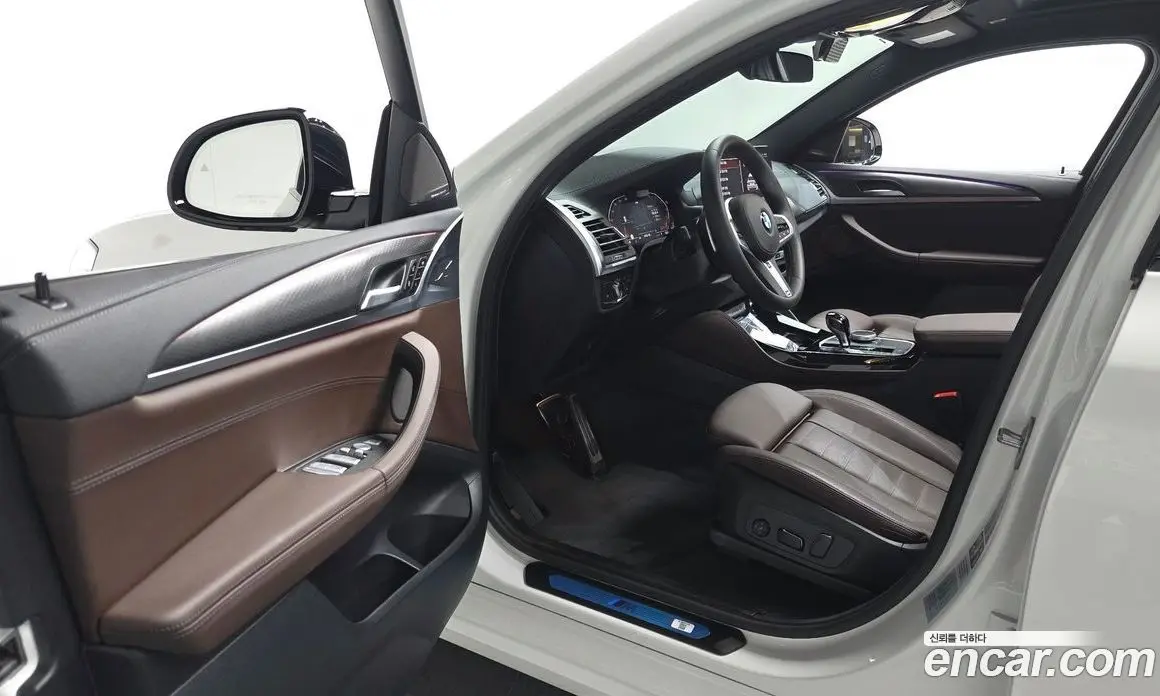 BMW X4 2025 2.0 автомат (гидро), фото 12