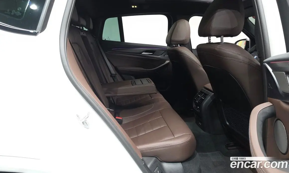 BMW X4 2025 2.0 автомат (гидро), фото 16