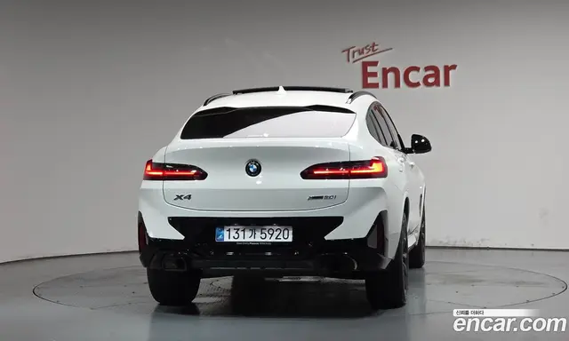 BMW X4 2025 2.0 автомат (гидро), миниатюра 3