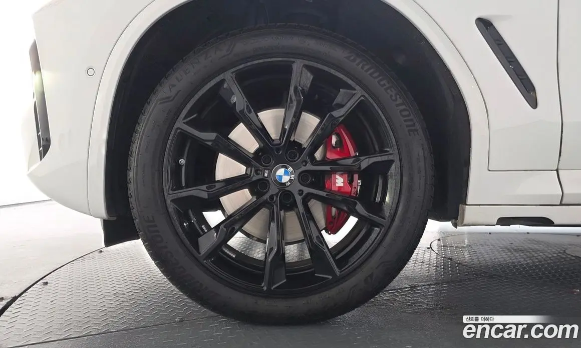 BMW X4 2025 2.0 автомат (гидро), фото 4