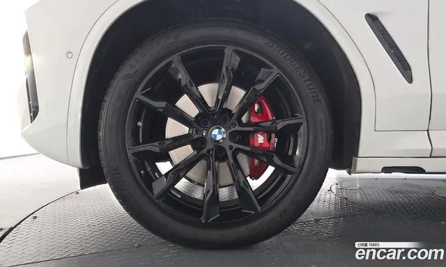 BMW X4 2025 2.0 автомат (гидро), миниатюра 4