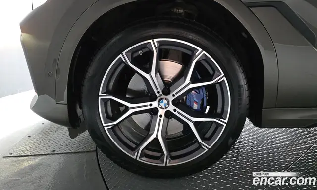 BMW X6 2022 3.0 автомат (гидро), миниатюра 5