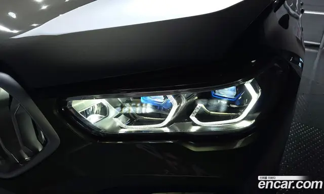BMW X6 2022 3.0 автомат (гидро), миниатюра 8