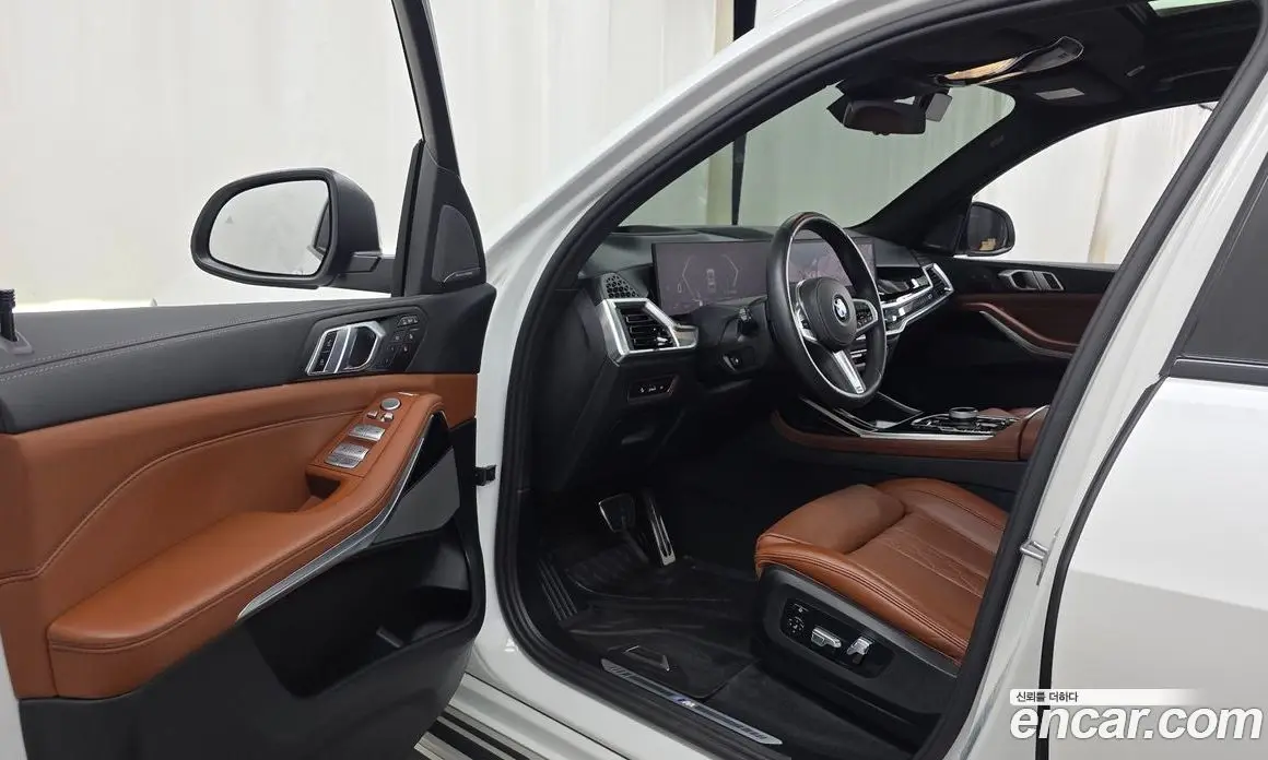 BMW X7 2024 3.0 автомат (гидро), фото 13
