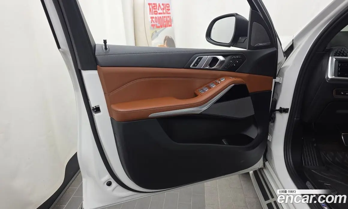 BMW X7 2024 3.0 автомат (гидро), фото 14