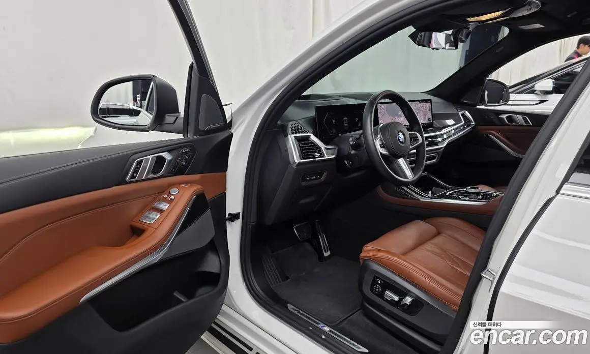 BMW X7 2025 3.0 автомат (гидро), фото 13