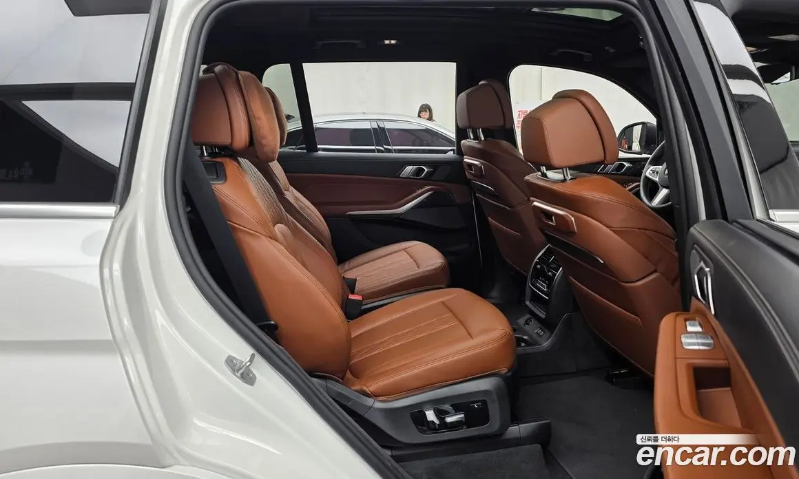 BMW X7 2025 3.0 автомат (гидро), фото 18