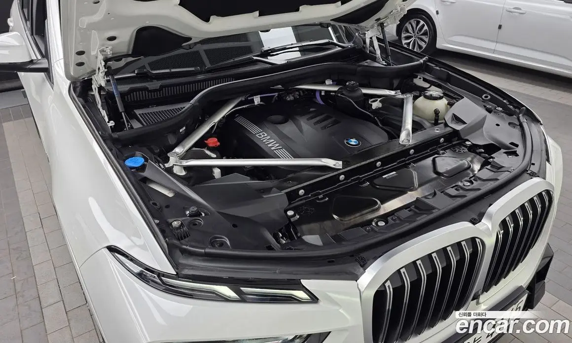 BMW X7 2025 3.0 автомат (гидро), фото 6