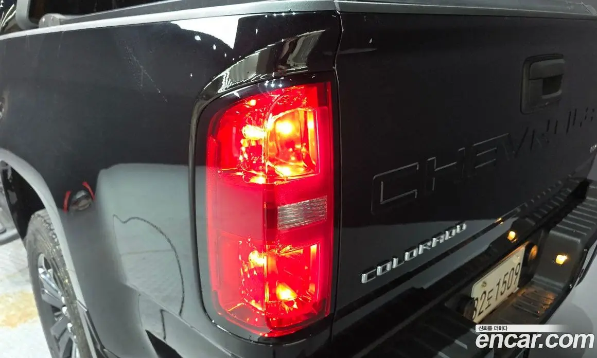 Chevrolet Colorado 2022 3.6 автомат (гидро), фото 9