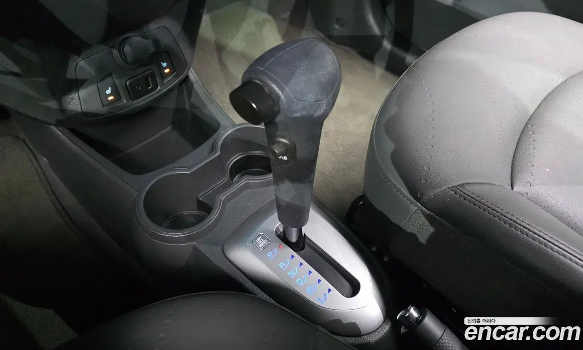 Chevrolet Spark 2013 1.0 автомат (гидро), фото 12