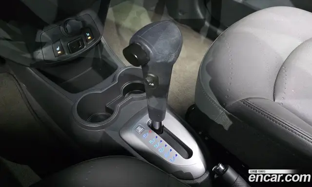 Chevrolet Spark 2013 1.0 автомат (гидро), миниатюра 12
