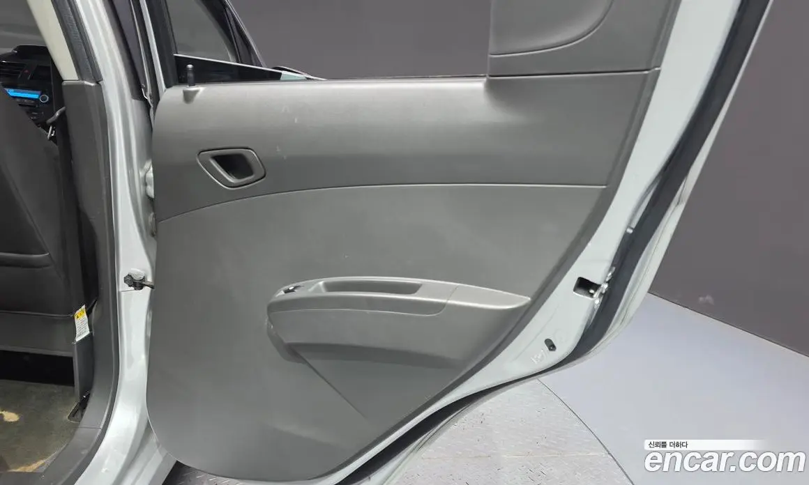 Chevrolet Spark 2013 1.0 автомат (гидро), фото 15