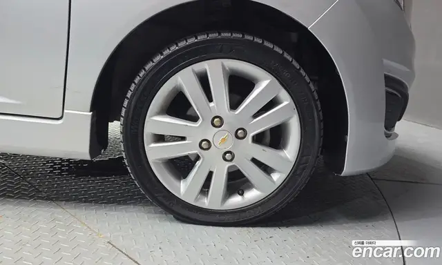 Chevrolet Spark 2013 1.0 автомат (гидро), миниатюра 7