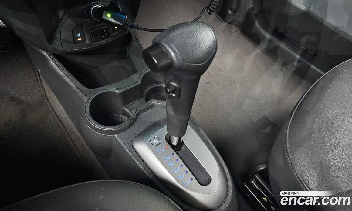 Chevrolet Spark 2014 1.0 автомат (гидро), фото 12