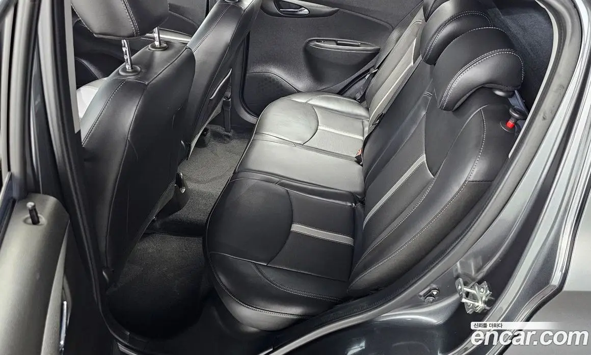 Chevrolet Spark 2020 1.0 автомат (гидро), фото 17