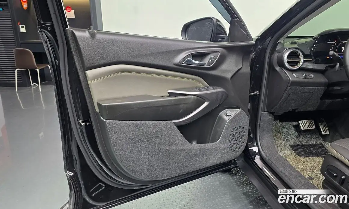 Chevrolet Trax 2024 1.2 автомат (гидро), фото 13