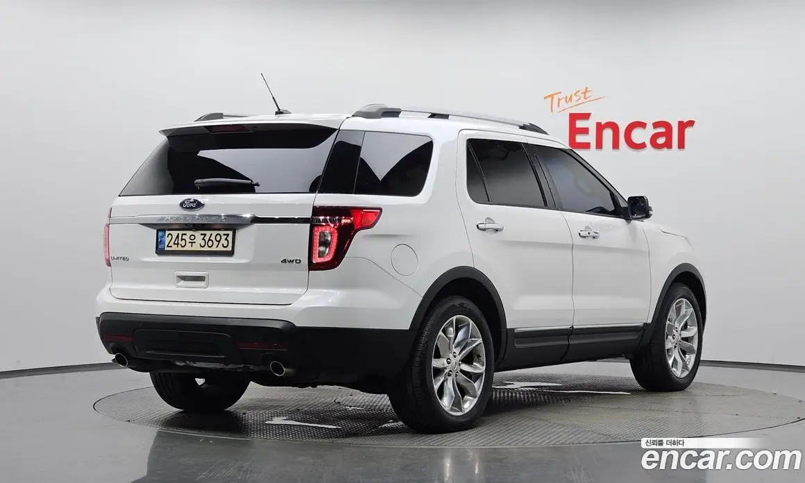 Ford Explorer 2014 3.5 автомат (гидро), фото 2 Ford Explorer 2014 3.5 автомат (гидро), фото 2