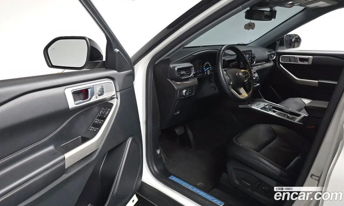 Ford Explorer 2022 2.3 автомат (гидро), фото 12