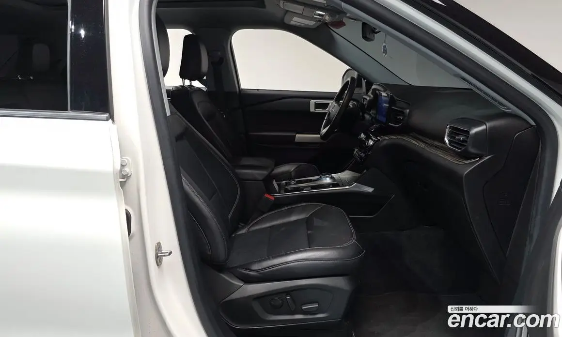 Ford Explorer 2022 2.3 автомат (гидро), фото 15