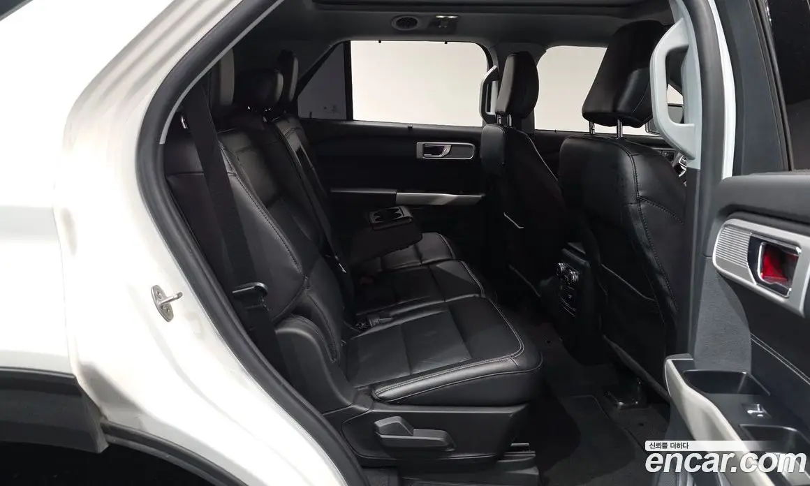 Ford Explorer 2022 2.3 автомат (гидро), фото 16