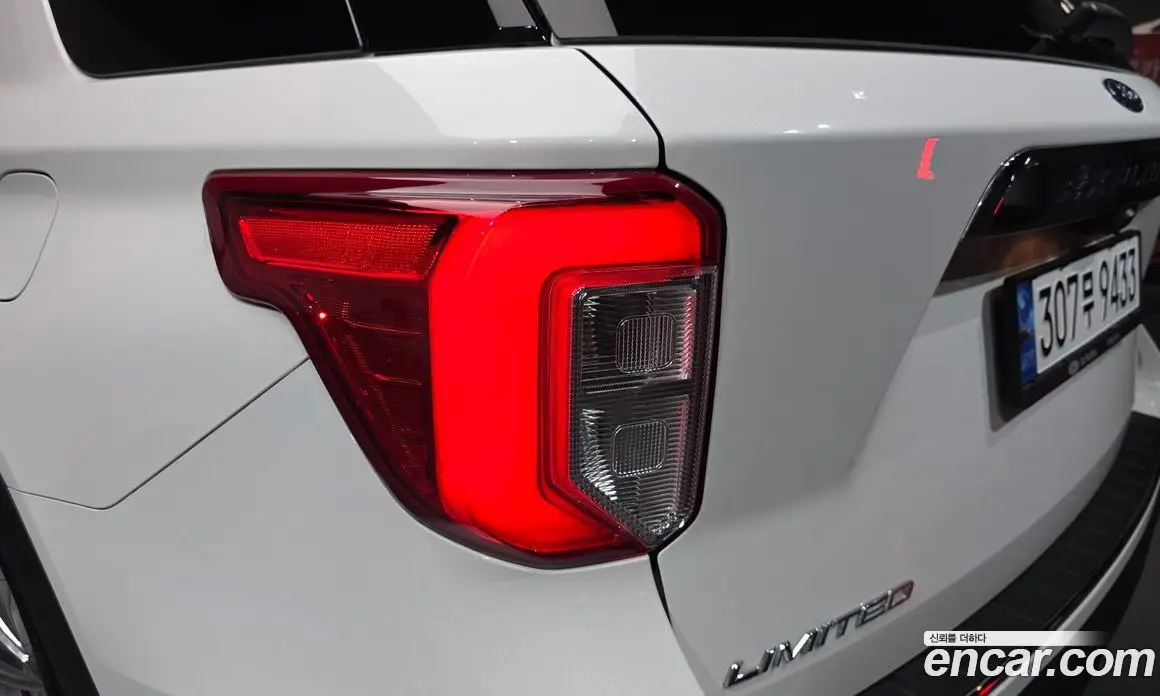 Ford Explorer 2022 2.3 автомат (гидро), фото 8