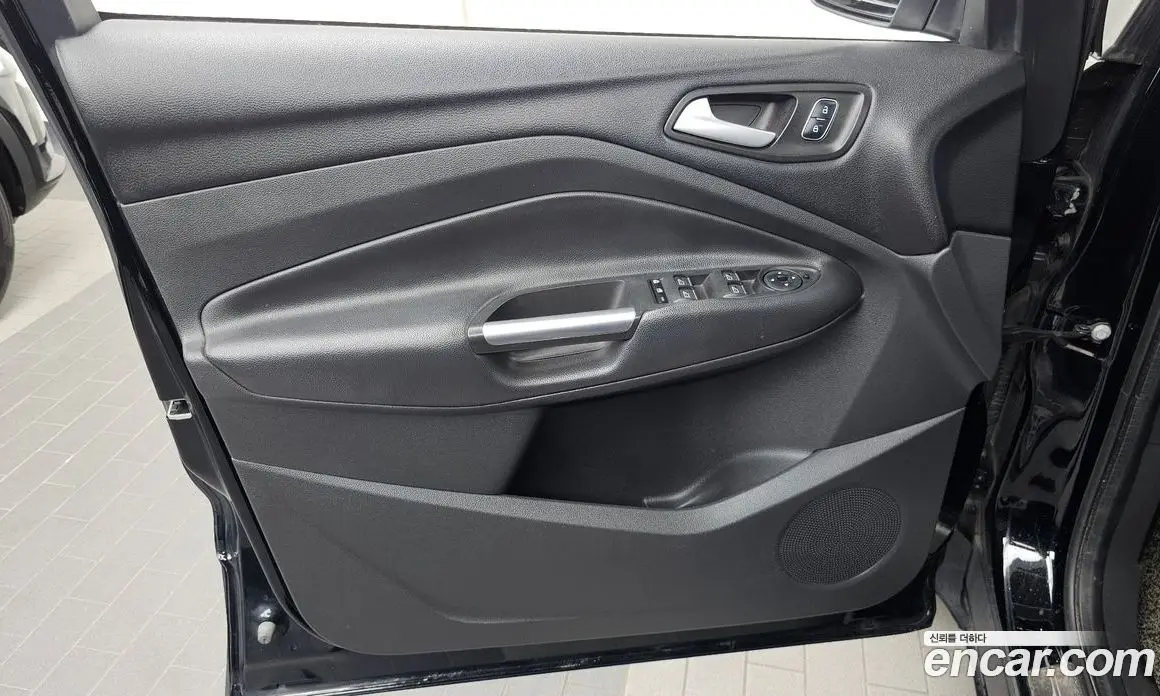 Ford Kuga 2017 2.0 автомат (гидро), фото 14
