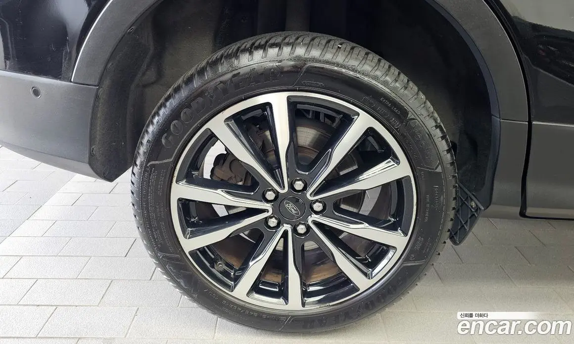 Ford Kuga 2017 2.0 автомат (гидро), фото 5