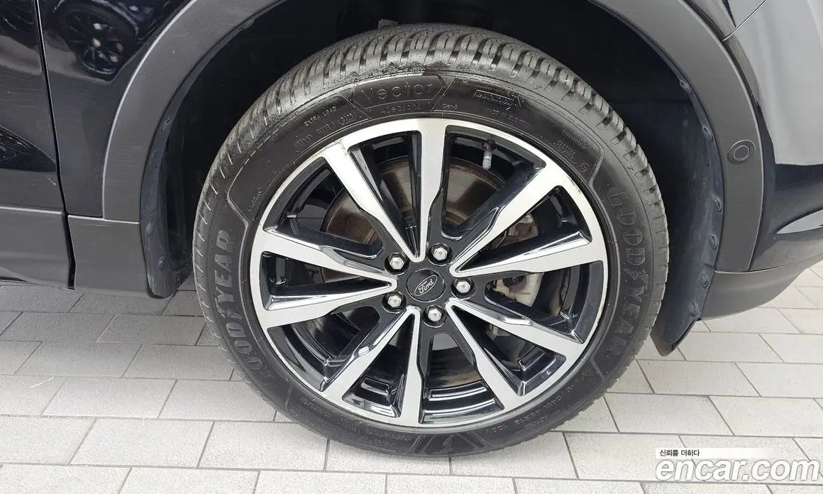 Ford Kuga 2017 2.0 автомат (гидро), фото 7