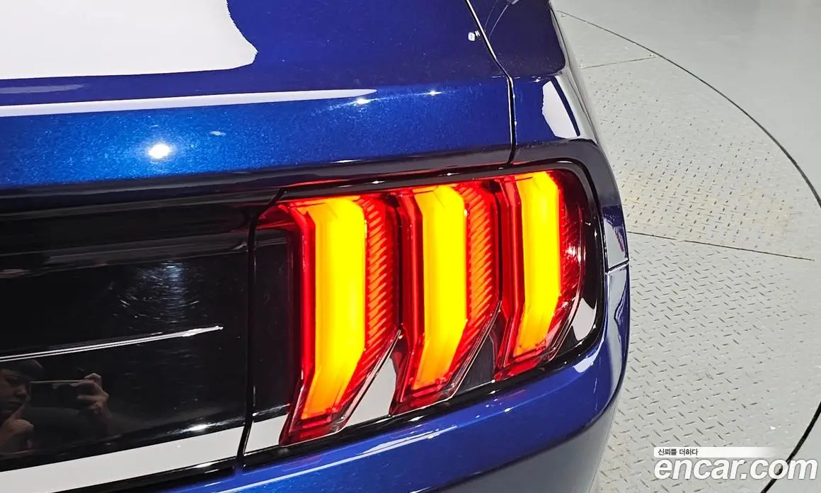 Ford Mustang 2019 5.0 автомат (гидро), фото 9